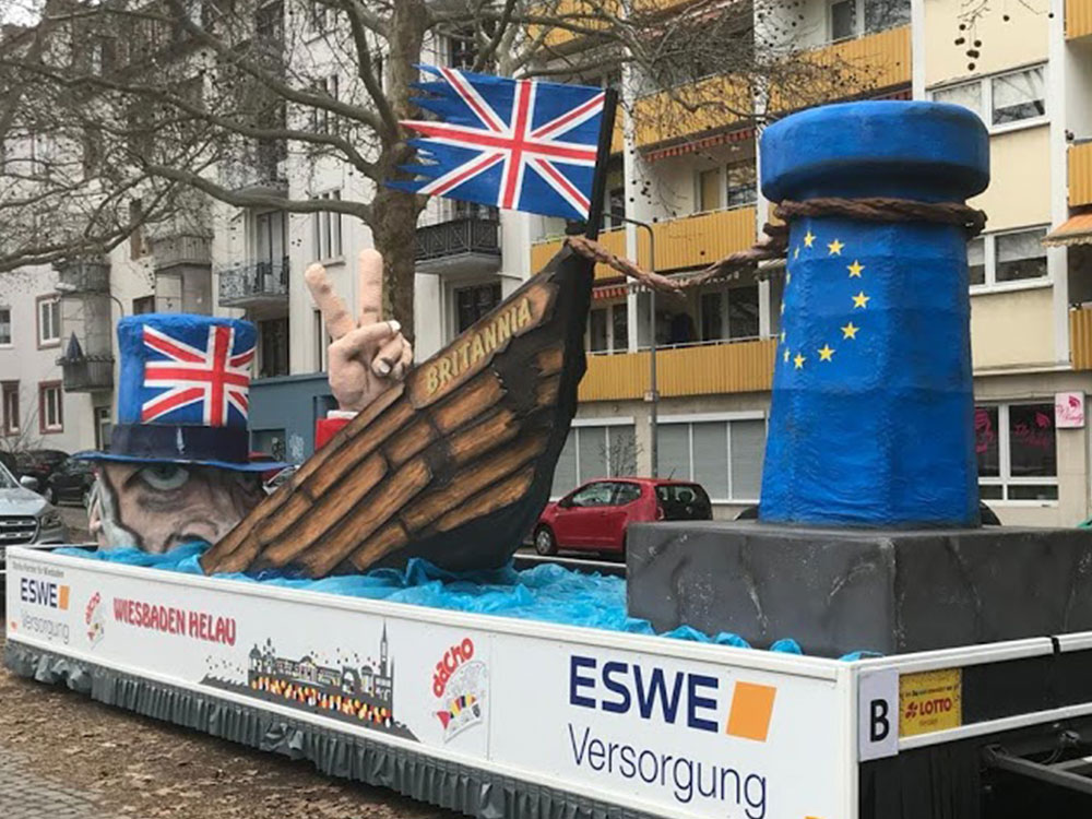 Großplastiken und Figuren Wiesbaden